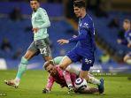penjaga-gawang-everton-inggris-jordan-pickford-menjatuhkan-kai-havertz.jpg