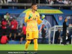 penjaga-gawang-paris-saint-germain-berdarah-filipina-alphonse-areola.jpg
