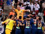 penjaga-gawang-psg-keylor-navas-saat-merayakan-selebrasi-kemenangan.jpg