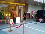 penjagaan-perayaan-ulang-tahun-pernikahan-ke-40-untuk-sby-dan-ani-yudhoyono-di-jakarta-theatre_20160730_184322.jpg