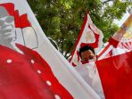 penjual-bendera-merah-putih-sambut-hut-ri-ke-75_20200803_204910.jpg