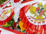 penjual-bendera-merah-putih-sambut-hut-ri-ke-75_20200803_205049.jpg