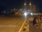penjual-kopi-di-gerbang-tol-gunungputri_20181108_090936.jpg
