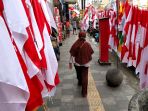 penjualan-bendera-merah-putih-menurun-drastis_20210815_184049.jpg