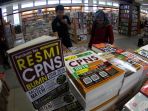 penjualan-buku-tes-cpns-meningkat-di-pekanbaru_20180913_191439.jpg