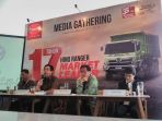 penjualan-hino-di-2017_20170302_155351.jpg