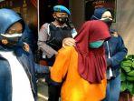 penny-tri-herdian-28-wanita-yang-bekerja-jadi-pendamping-program-keluarga-ha.jpg