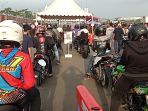 penonton-street-race-bsd-hari-ke-2-mencapai-3-kali-lipat_20220424_151345.jpg