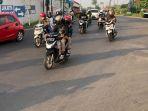 penudik-motor-di-simpang-jomin-2.jpg