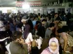 penumpang-kehabisan-tiket-feri-batam.jpg