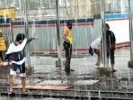 penumpang-krl-nyaris-baku-hajar-nih3.jpg