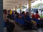 penumpang-terminal-pulogadung_20150714_123037.jpg