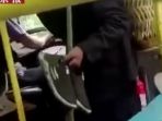 penumpang-tua-ditolak-sopir-bus-karena-pakai-sepatu-yang-penuh-lumpur_20180607_190209.jpg