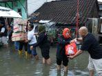 penyaluran-bantuan-untuk-korban-banjir-rob-di-semarang1.jpg