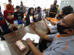 penyaluran-bst-di-kantor-pos-terapkan-protokol-kesehatan_20200824_183159.jpg