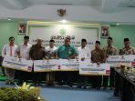 penyaluran-zakat-baznas-melalui-laz_20180223_143318.jpg
