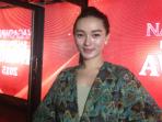 penyanyi-dangdut-zaskia-gotik_20151223_190139.jpg
