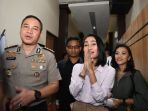penyanyi-eka-deli-diperiksa-oleh-polda-jatim-terkait-me-miles_20200113_222943.jpg