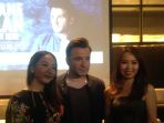 penyanyi-indonesia-gloria-jessica-penyanyi-shane-filan_20170313_174351.jpg