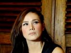 penyanyi-mulan-jameela-bersama-suaminya-ahmad-dhani_20160801_201749.jpg