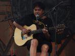 Sempat Menghilang 3 Bulan, Jason Ranti Ciptakan Lagu Hari Hari Musik Bermodal Gitar Pemberian Kawan