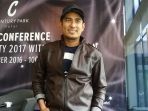 penyanyi-solo-rio-febrian-saat-ditemui-di-konferensi-pers-konser_20161213_192019.jpg