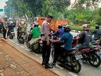 penyekatan-di-lenteng-agung-hari-ke-12.jpg
