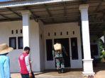 penyemprotan-disinfektan-di-desa-matang-batas-tapin.jpg