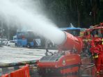 penyemprotan-disinfektan-di-fasilitas-umum-ibu-kota_20200322_165933.jpg