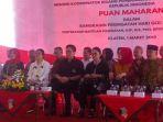 penyerahan-bantuan-secara-simbolis.jpg