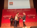 penyerahan-beasiswa-lotte-foundation-rabu-30112016_20161130_223111.jpg
