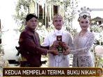 penyerahan-buku-nikah-kepada-kaesang-pangarep-dan-erina-gudono.jpg