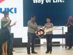 penyerahan-hadiah-all-new-satria-fu-150-fuel-injection-program-suzuki-triple-bonus_20160827_150311.jpg