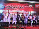 penyerahan-hadiah-untuk-para-pemenang-di-astra-honda-motor-technical-skill-contest-ahm-tsc-di-sem.jpg