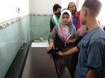penyerahan-jasad-sofyan-sopir-taksi-online.jpg