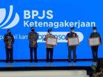 penyerahan-penghargaan-anri-kepada-bpjamsostek-2022.jpg