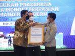 penyerahan-penghargaan-happiness-awards-2022.jpg