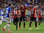 penyerang-ac-milan-asal-prancis-olivier-giroud-tengah-gelandang-ac-milan-dari-bosnia-rade-krunic.jpg
