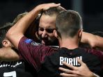 penyerang-ac-milan-gonzalo-higuain_20181015_203809.jpg