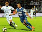 penyerang-arema-fc-dendi-santoso.jpg