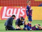 penyerang-barcelona-asal-argentina-lionel-messi-bereaksi-di-lapangan-camp-nou.jpg