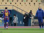 penyerang-barcelona-asal-argentina-lionel-messi-meninggalkan-lapangan.jpg