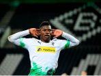penyerang-borussia-monchengladbach-breel-embolo.jpg