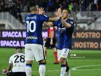 penyerang-inter-milan-asal-chili-alexis-sanchez-melakukan-selebrasi-dengan-lautaro.jpg