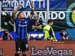 penyerang-inter-milan-lautaro-martinez-melakukan-selebrasi.jpg