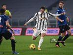 penyerang-juventus-asal-italia-federico-chiesa-menembak-untuk-membuka-skor-lawan-atalanta.jpg