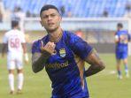 penyerang-persib-bandung-ciro-alves-berselebrasi-seusai-mencetak-gawang-ke-gawang-psm-makassar.jpg