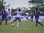 penyerang-persib-bandung-david-da-silva-mencetak-hattrick-ke-gawang-renggli-batam-selection.jpg