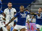 penyerang-persib-bandung-david-da-silva-saat-melawan-psis-semarang.jpg