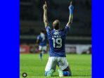 penyerang-persib-bandung-david-da-silva-saat-merayakan-gol.jpg